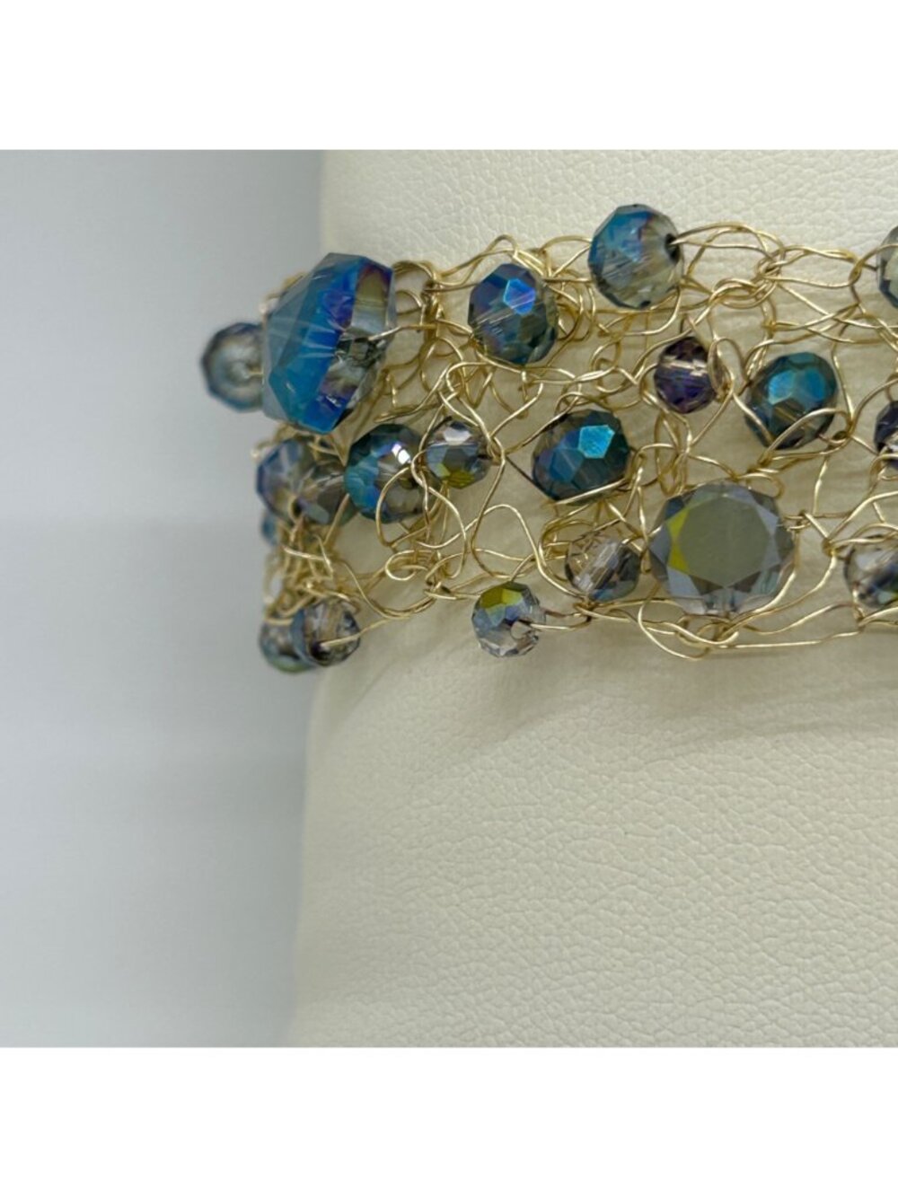Handmade Gold-Tone Wire Crochet Bracelet Blue Crystal Beads Woven Mesh Statement - Picture 5 of 10